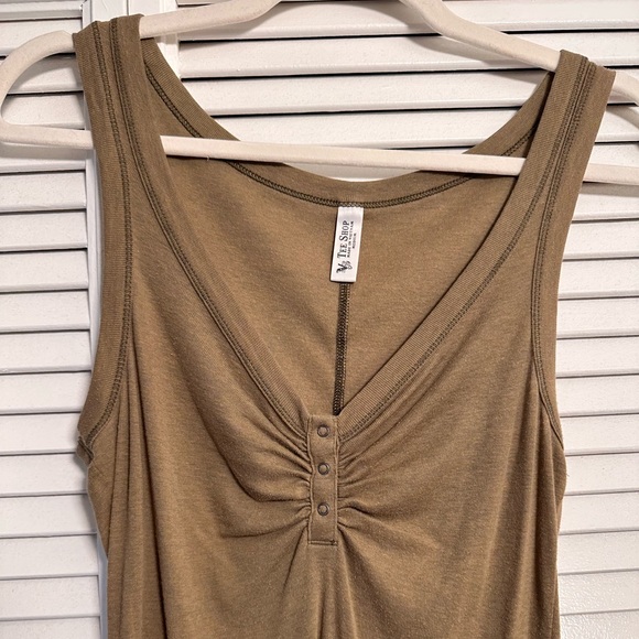 VS Tee Shop Henley Tank - Picture 3 of 4